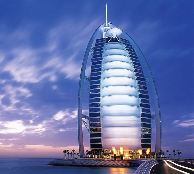 Burj-Al-Arab-Hotel-Dubai-United-Arab-Emirates1-650x584